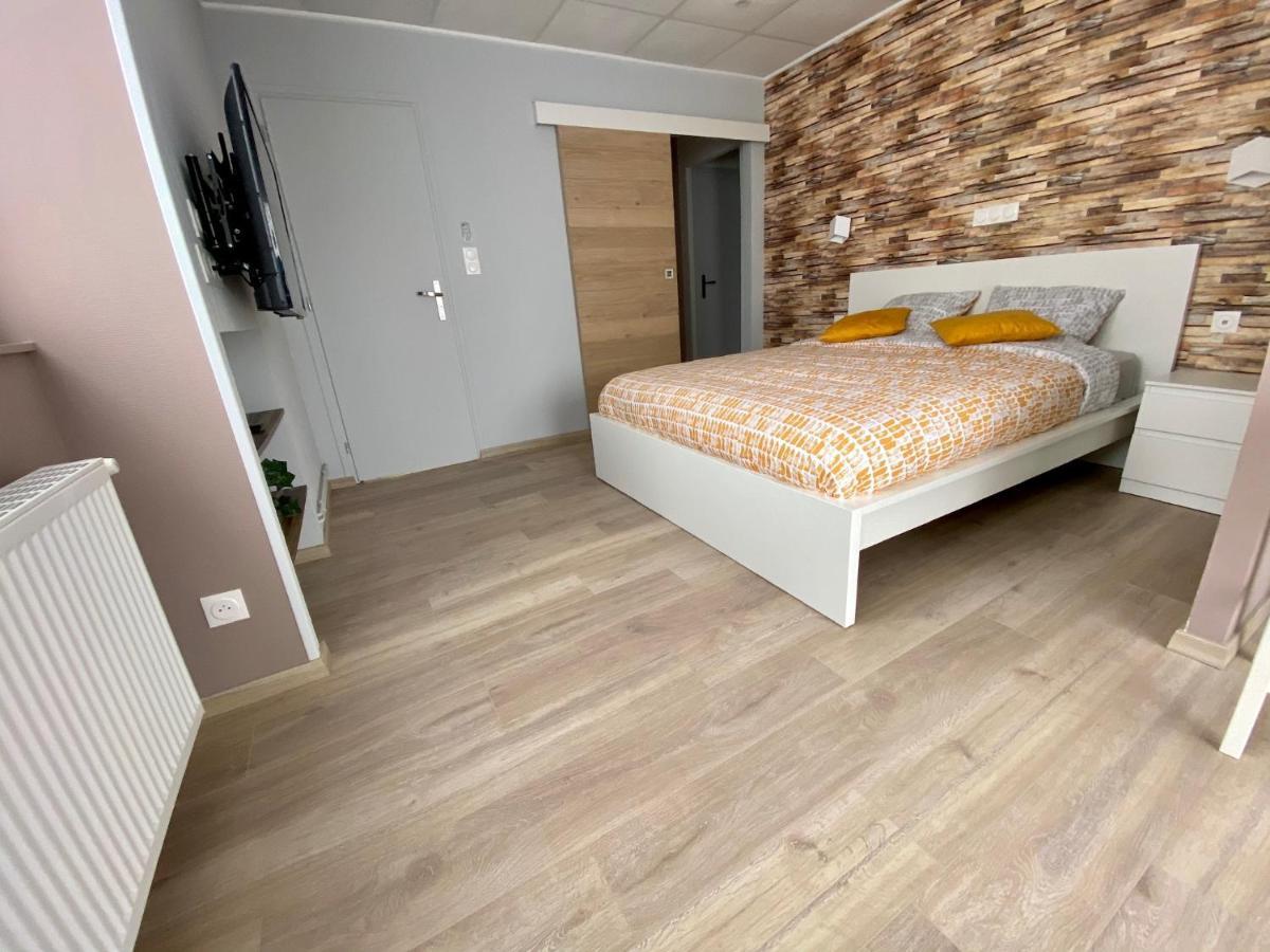 Logements Equipes A Onnaing Avec Espace Balneo En Option Proche Toyota, Autoroute Et Valenciennes 외부 사진