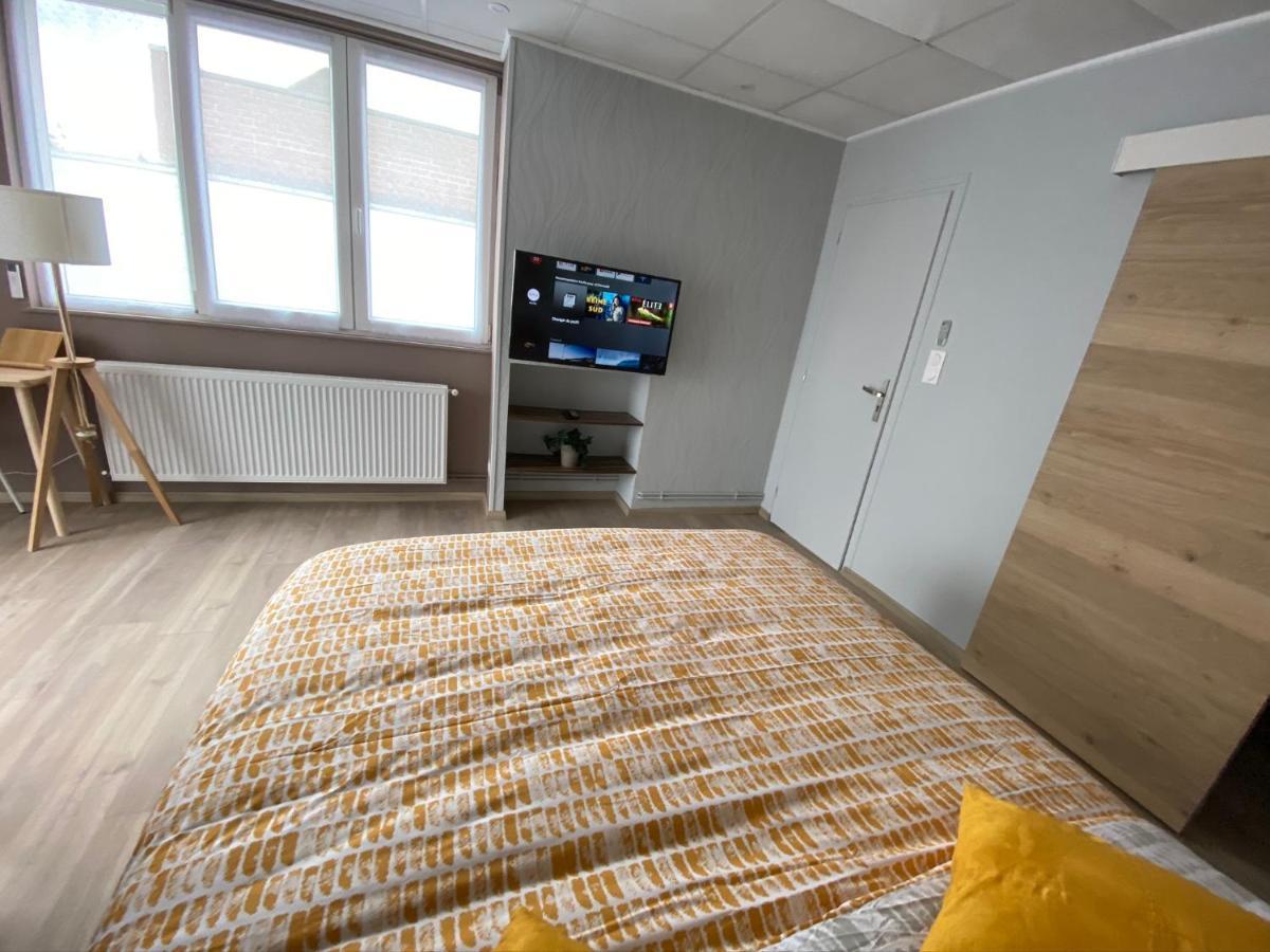Logements Equipes A Onnaing Avec Espace Balneo En Option Proche Toyota, Autoroute Et Valenciennes 외부 사진